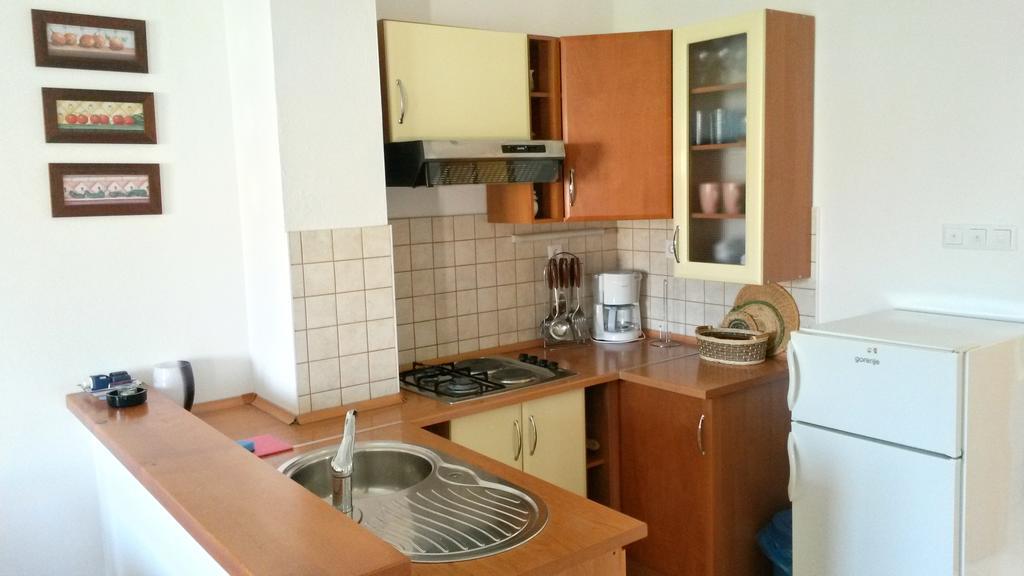 Apartments Sonja Murter Croatia Exterior foto